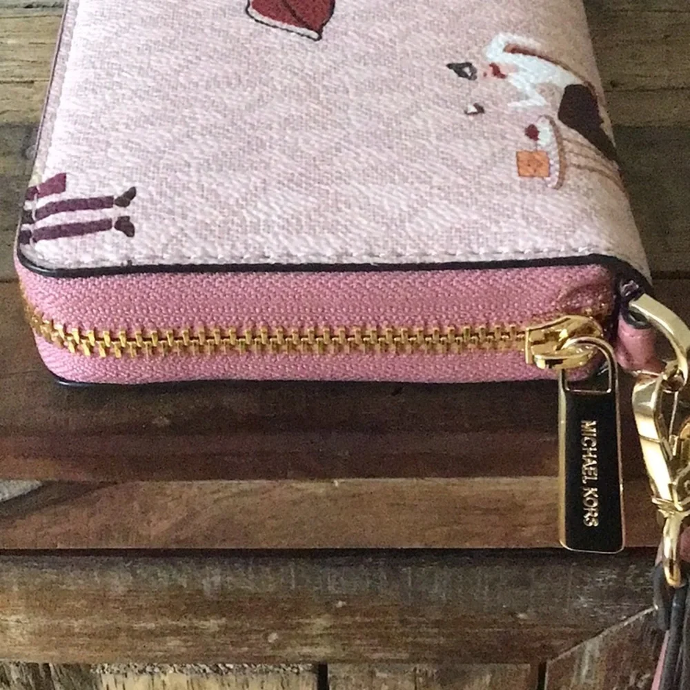 Michael Kors Large Jet Set Girls Logo Continental Wallet - Picture 4 of 14
